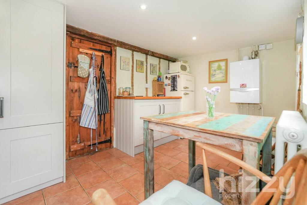 WhatsApp Image 2025-05-08 at 21.25.25_55ede59e.jpg