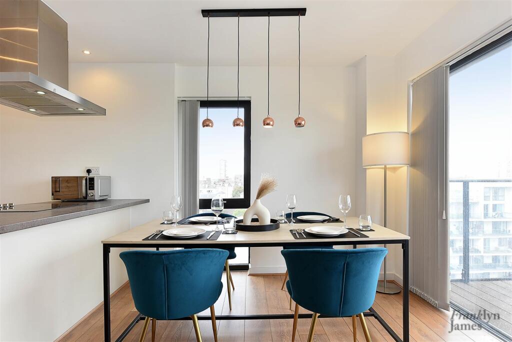 Boathouse Apartments (11).JPG