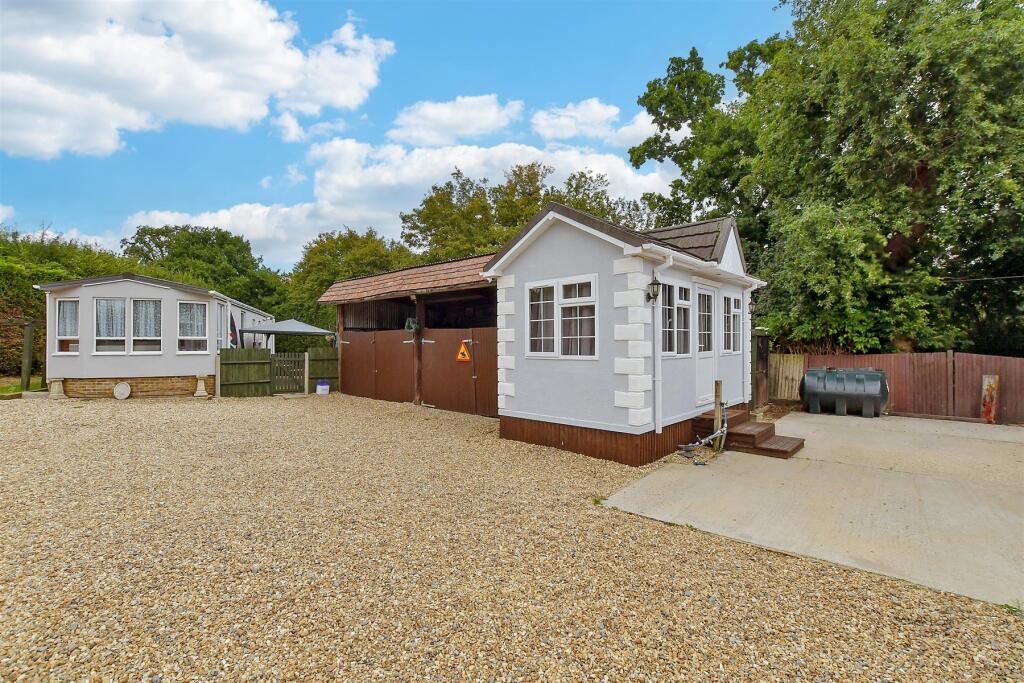 Workshop/Outbuildings