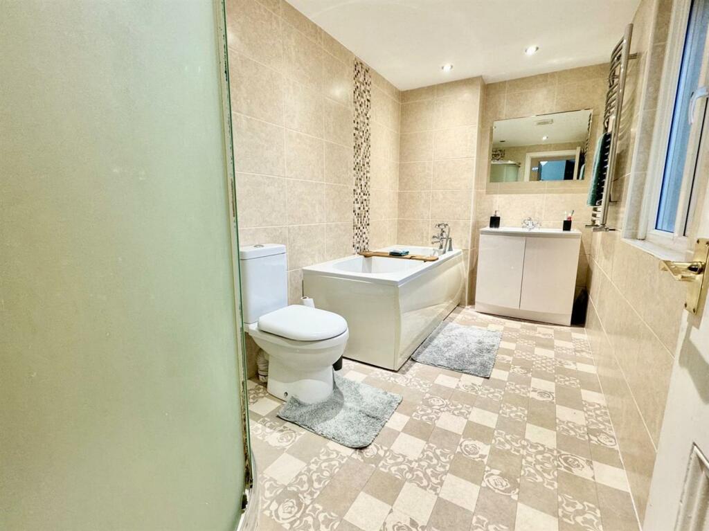 PHOTO-2024-12-05-21-23-29 (11).jpg