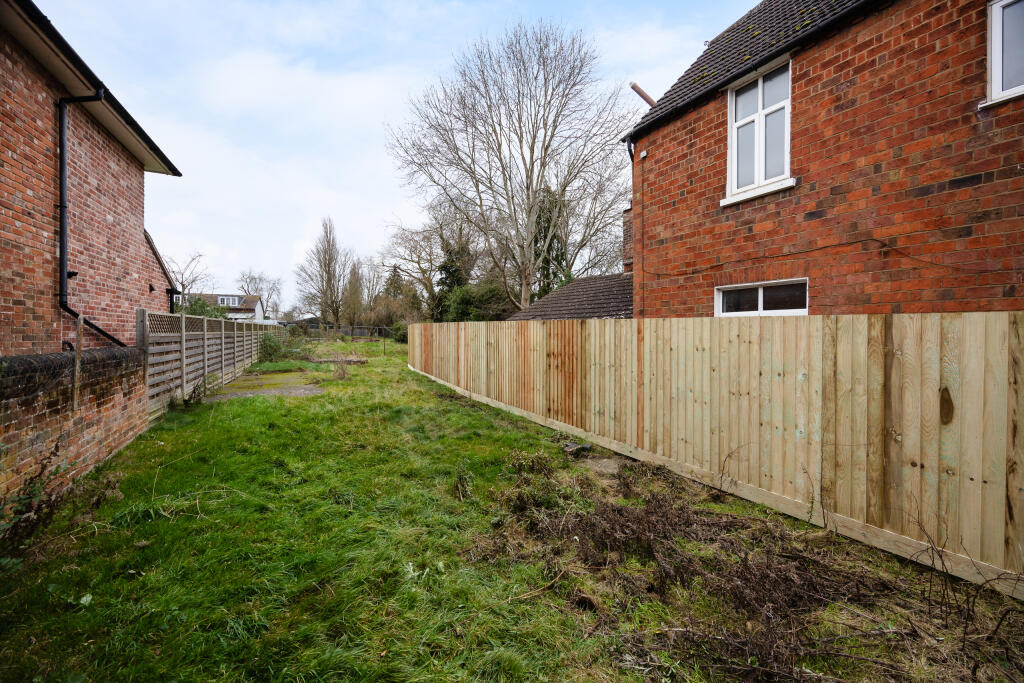 184 Bierton Road-8