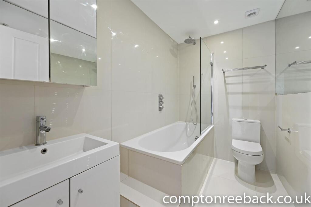 FD Cr - RGF 1 Castellain Road - BathroomB3 (1).jpg