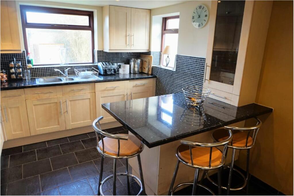 Kitchen / Breakfast