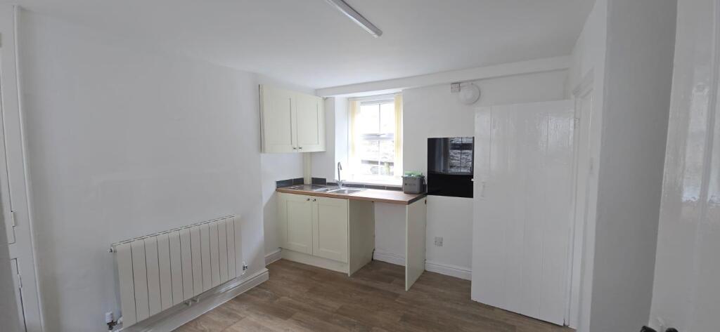 WhatsApp Image 2025-09-04 at 12.40.01_787c1e33.jpg