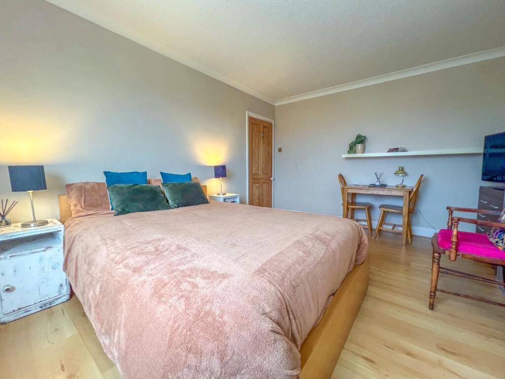 Briars Close - Image-3.jpg