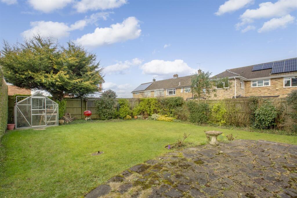 23 Dashfield Grove, Widmer End, HP15 6AJ-1.jpg