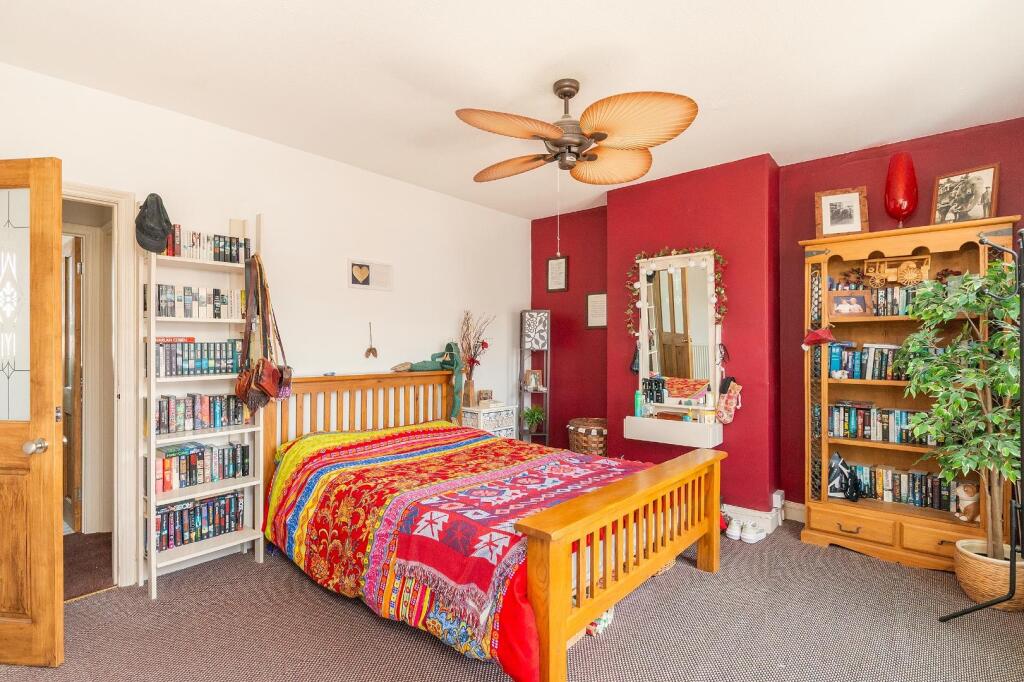 3N0REE - Bedroom B.jpg