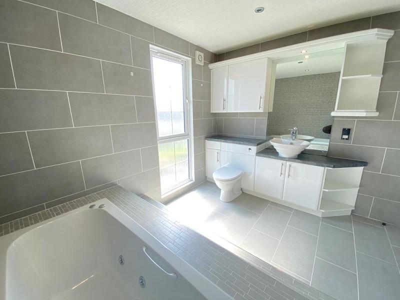 Jacuzzi Bathroom