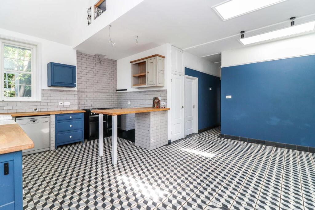 Kitchen/Breakfast
