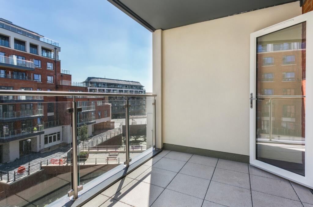 Apartment 60 3049...