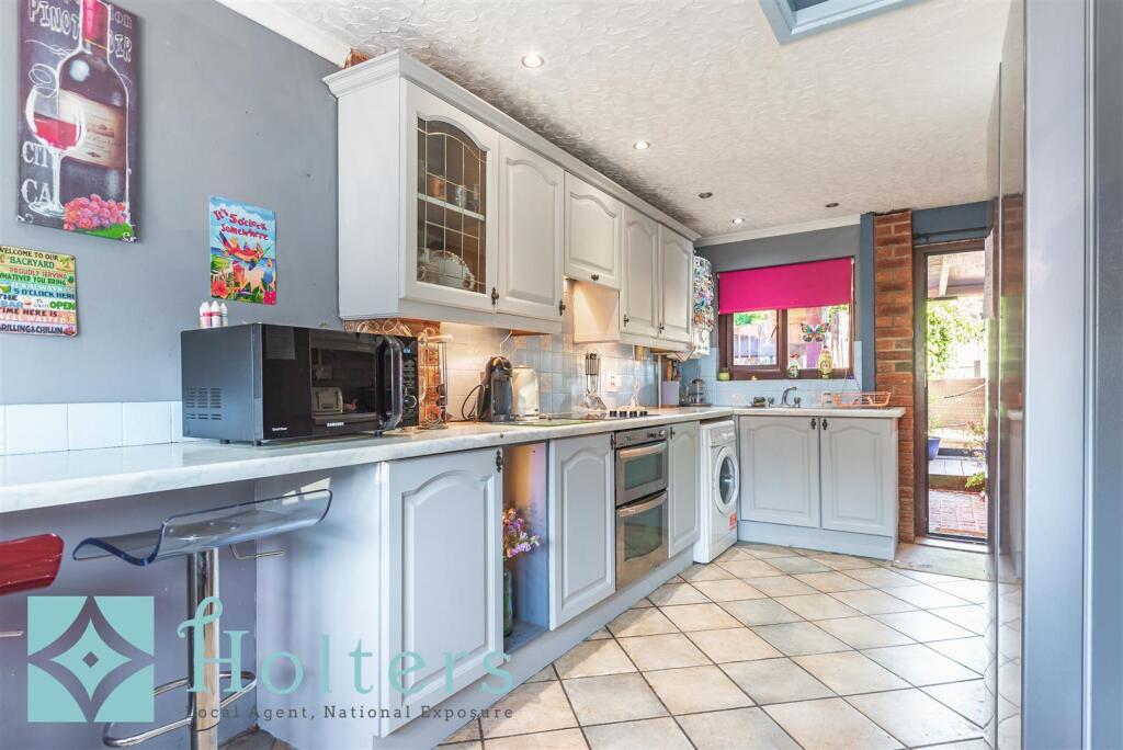 52 Pavilion Court, Newtown-10.jpg