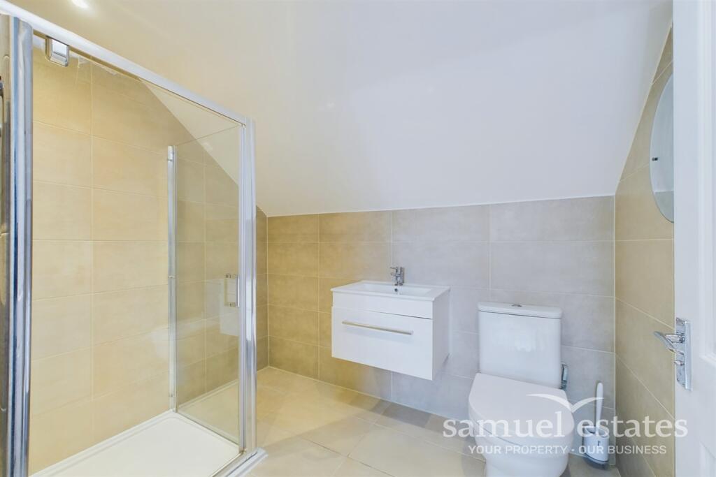 En-suite Bathroom