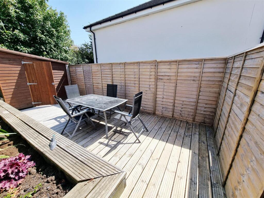 Decking.jpg