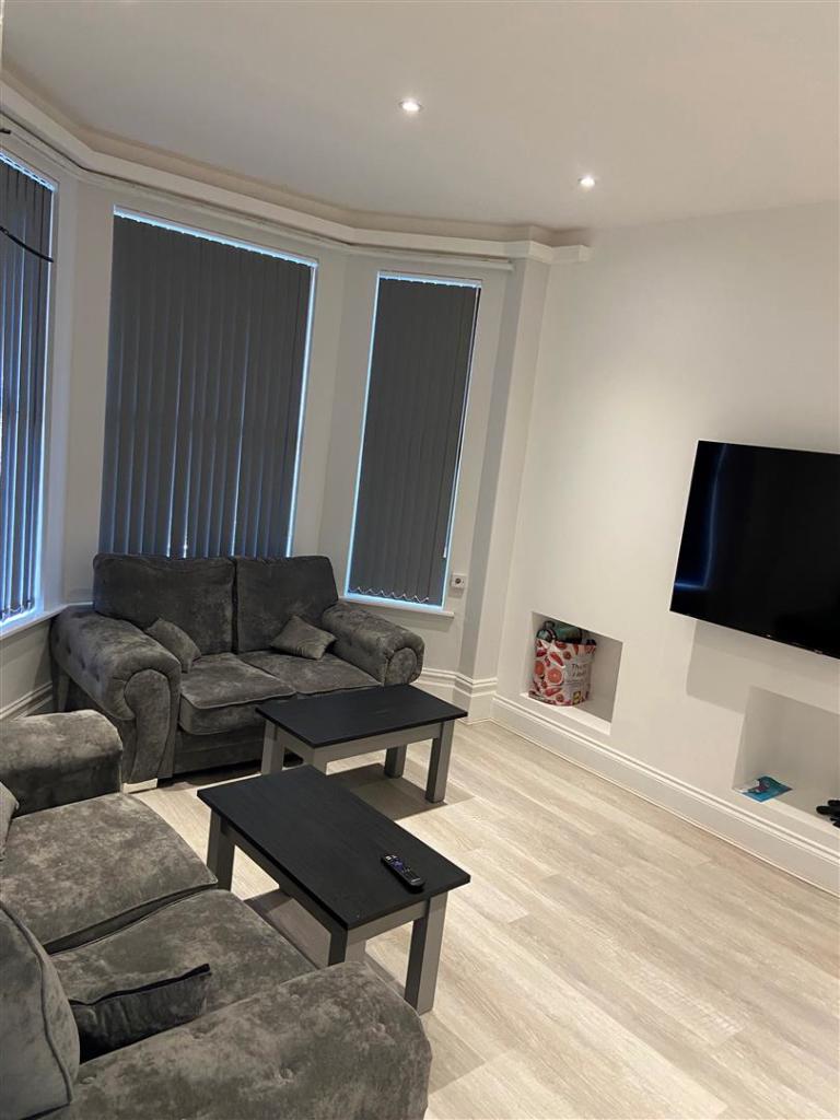 Living Room 1.15.JPG