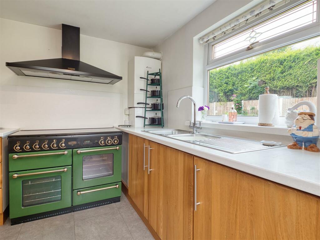 BREAKFAST KITCHEN