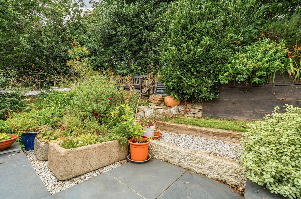 1343551-8-68a7293...