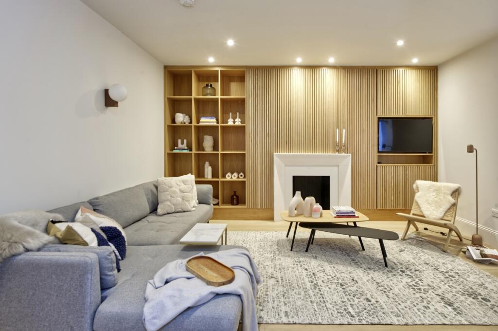 1@27 lennox garde...