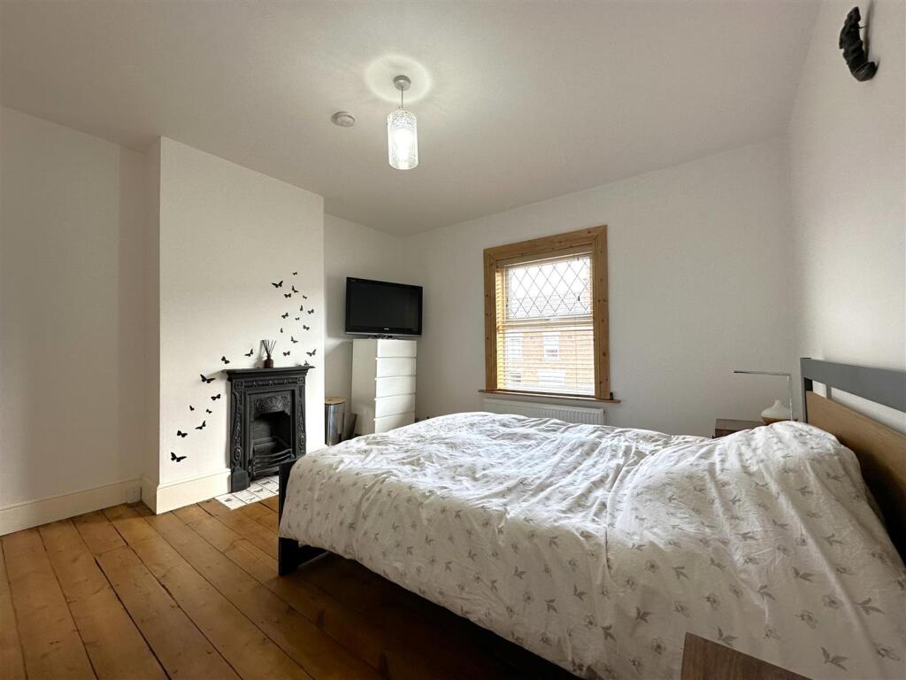 Second Bedroom 472