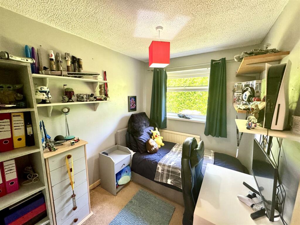 BEDROOM 3