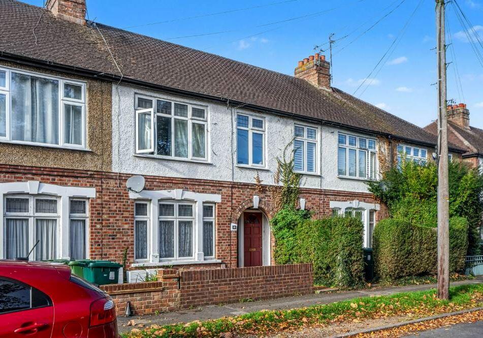 18 Penton Avenue, Staines-upon-Thames, Middlesex, TW18 2NB