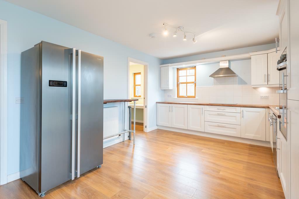 KITCHEN LEFT