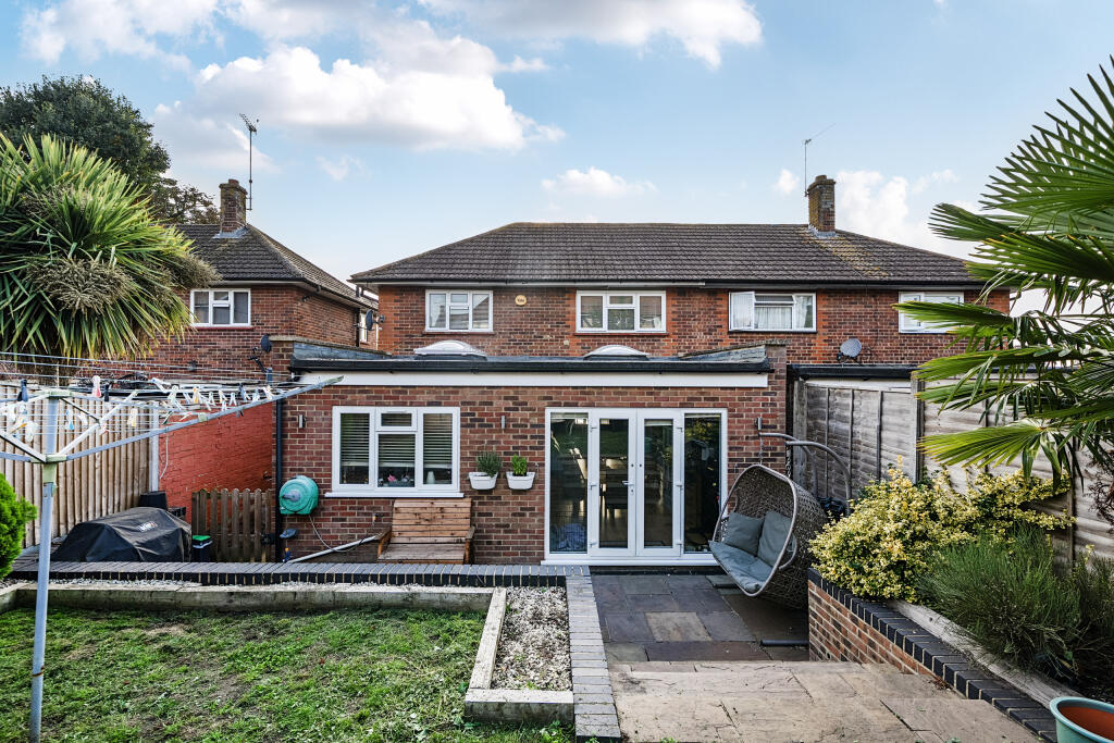 1354915-20-68dd63d499a8e-ARW