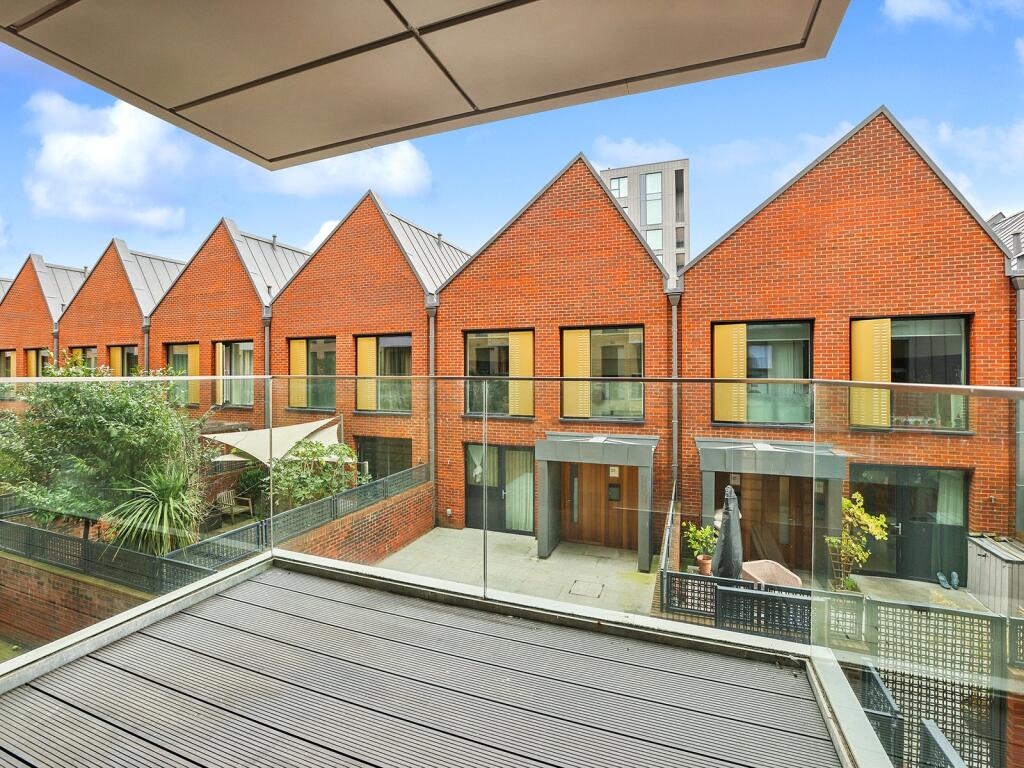 Westbourne Apartment