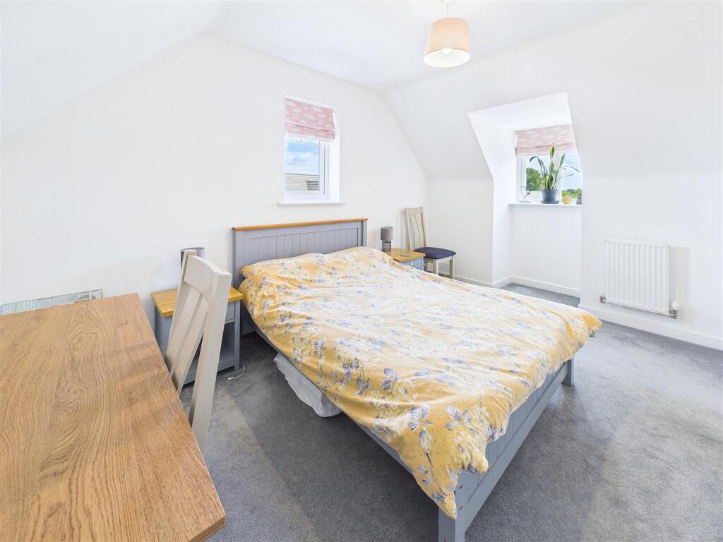 Harrier Way, Estate Agent, Burton on Trent (31).jp