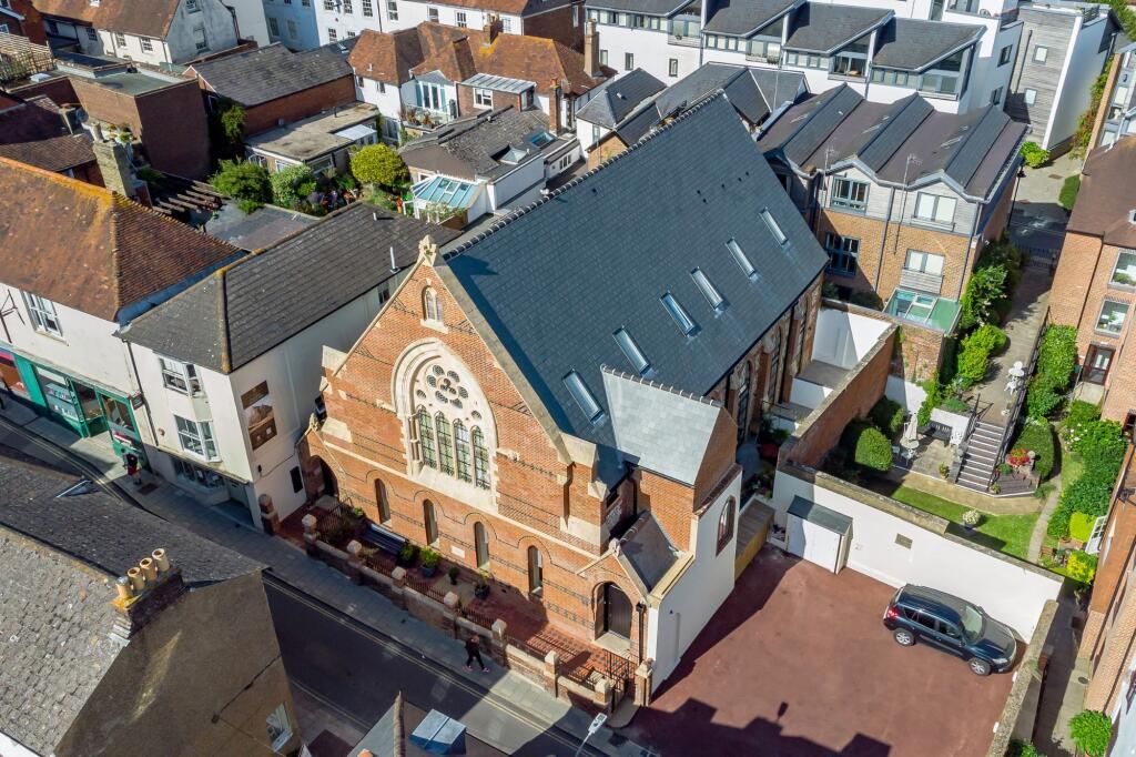 Photo 16