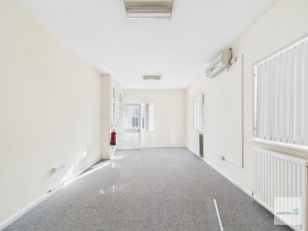 CAM03394G0-PR0363...