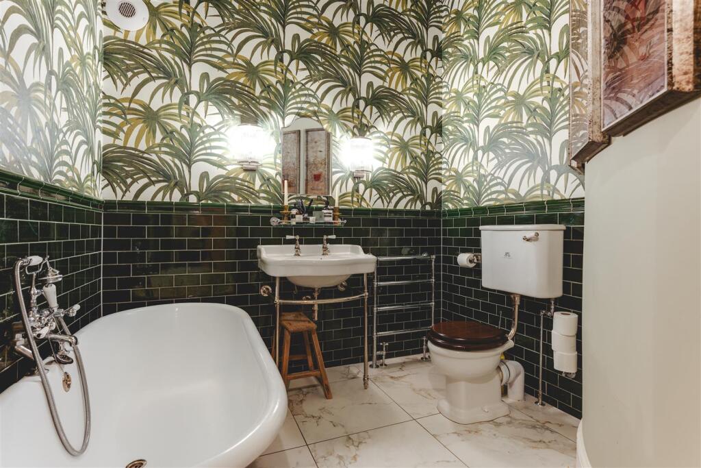 Academy Apartments-31.jpg