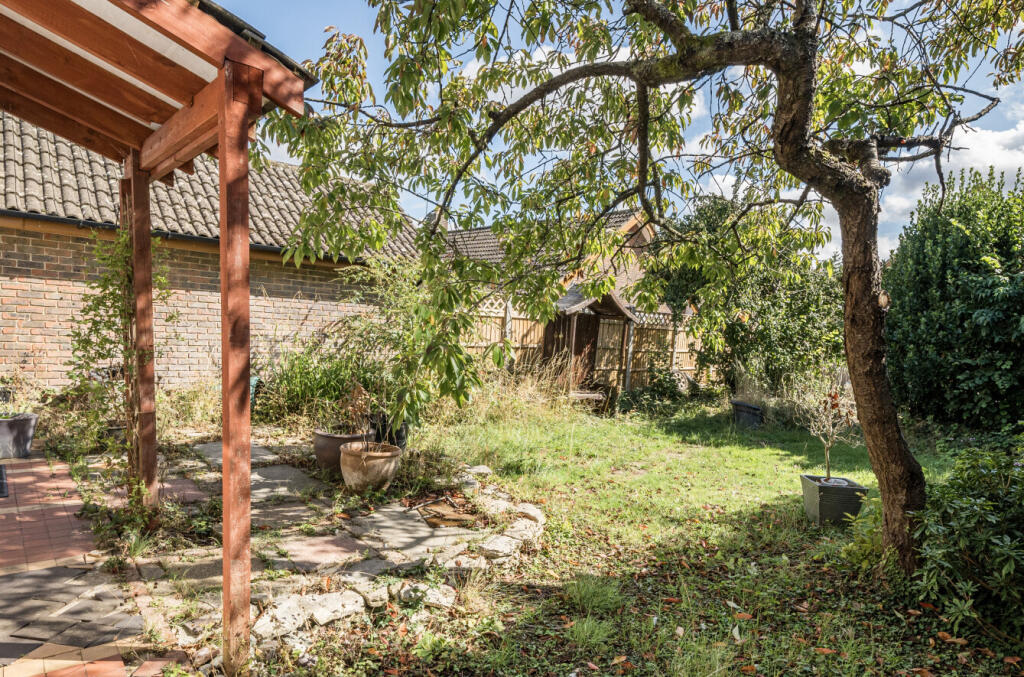 1349731-5-68b9ab9...