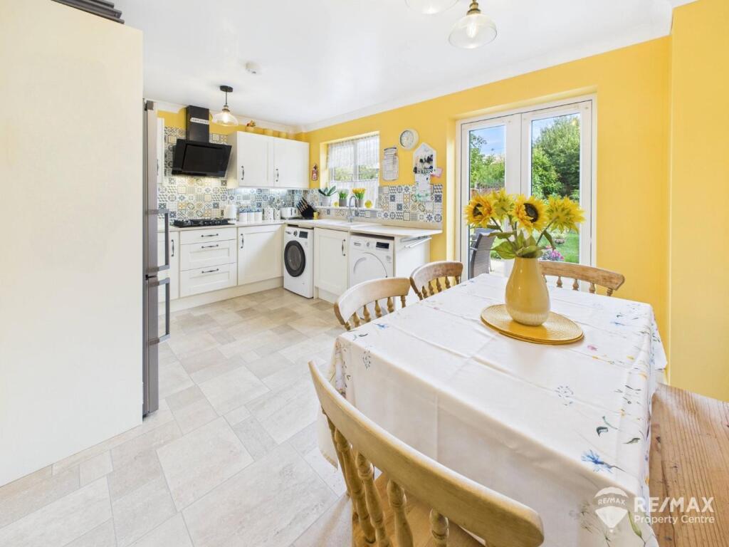 Kitchen Diner.jpg