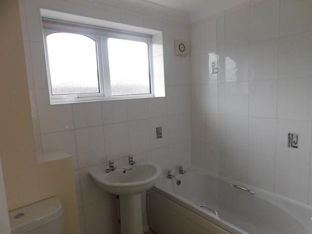 14SmithfieldPlaceBathroom