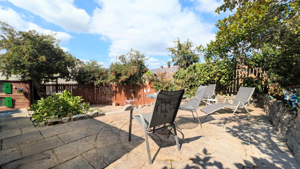 PXL_20250822_112832627.MP~2