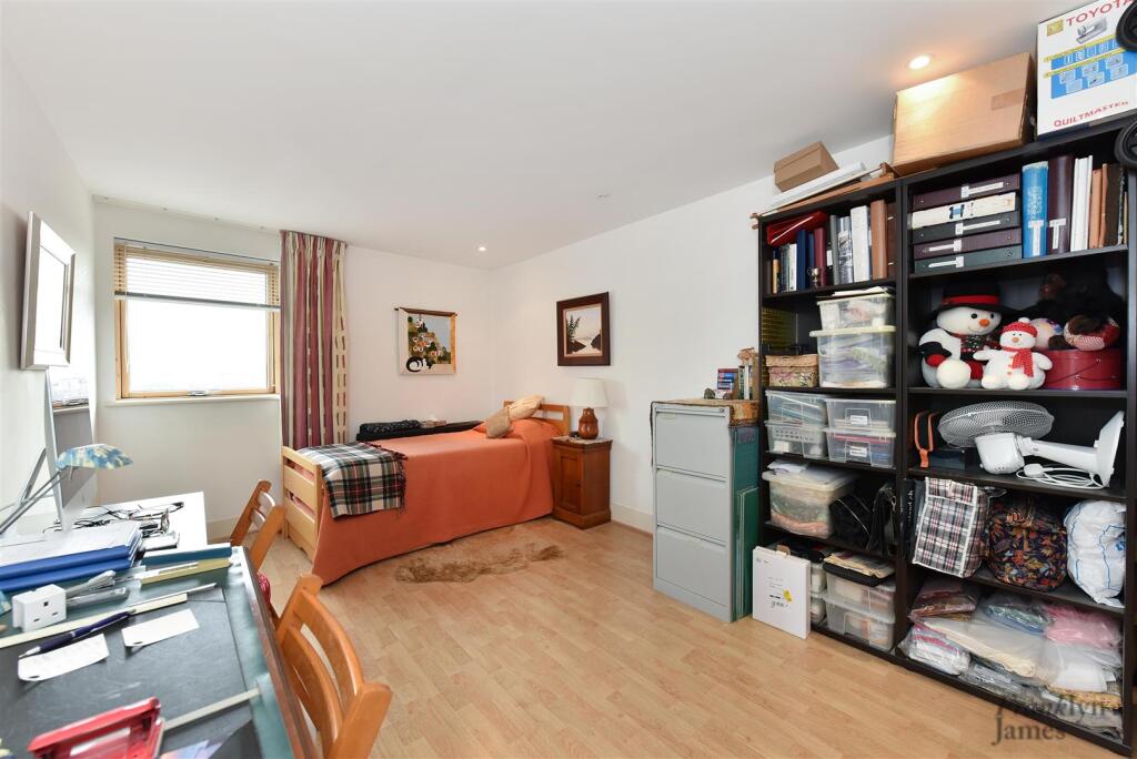 Galaxy Building (6).JPG