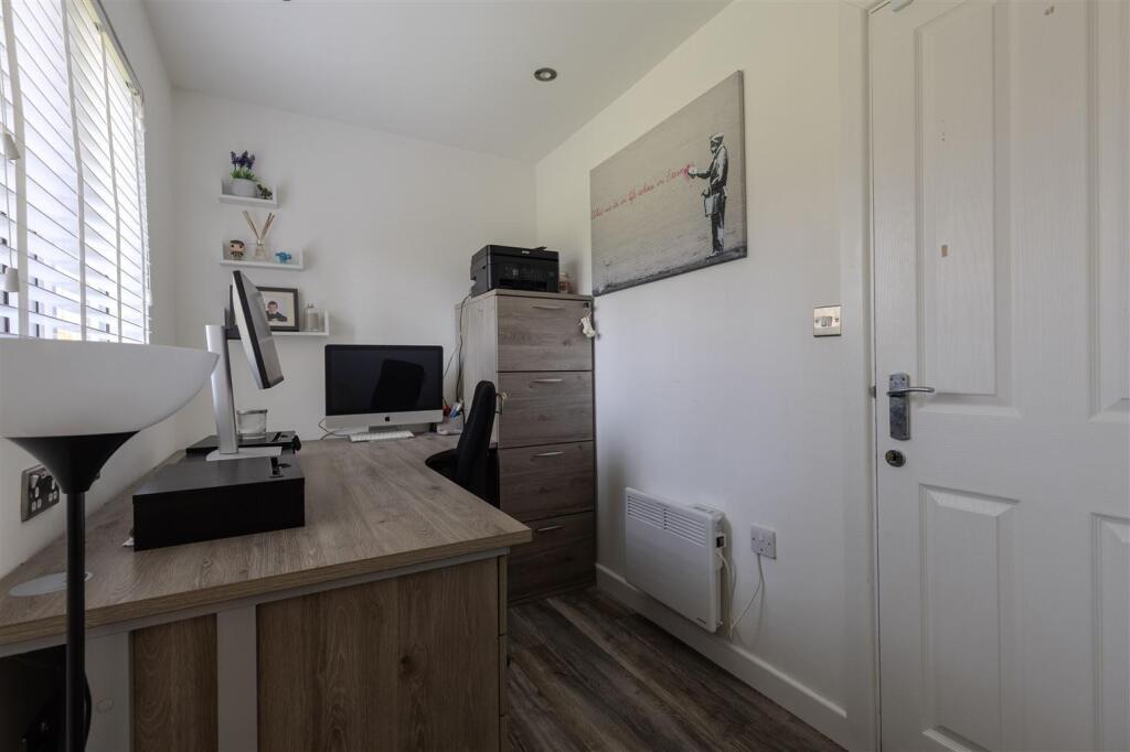 12 Forest Dr (12).jpg