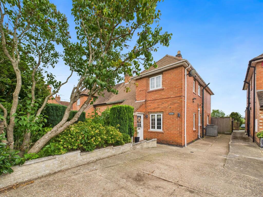 CAM02699G0-PR0321-STILL002.jpg