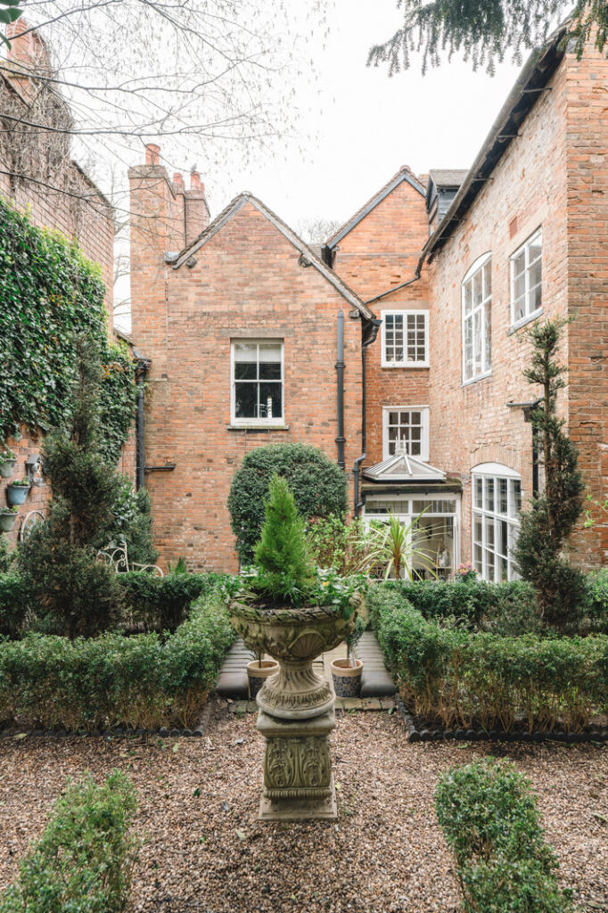 272574 - TheDispensary_HighRes-61.jpg