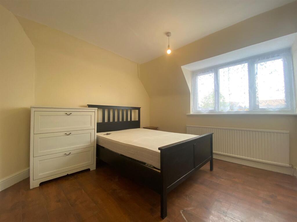 Master Bedroom.jpg
