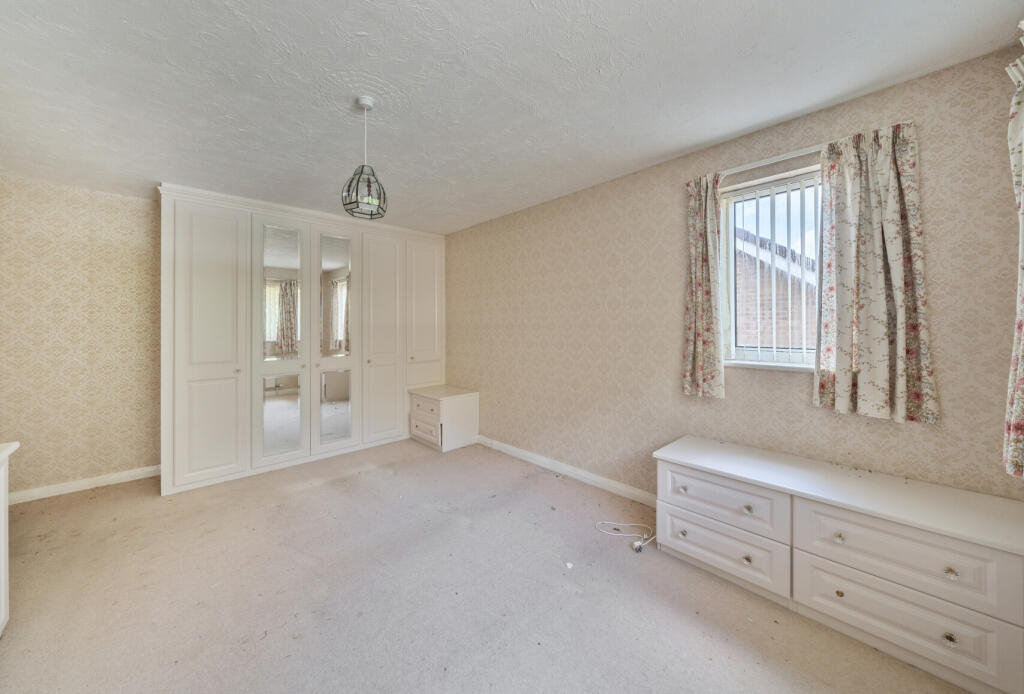 1333414-12-689daf...