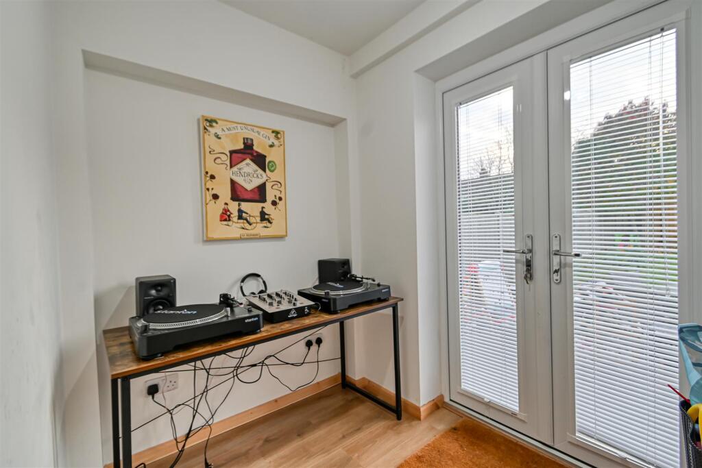 122 Victoria Road-10.jpg