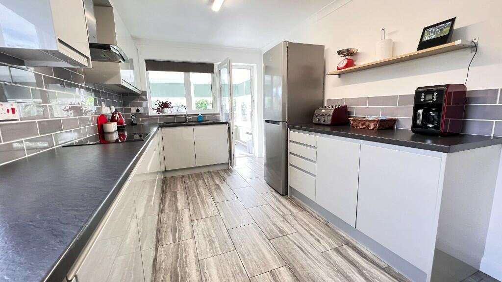 Fitted Kitchen