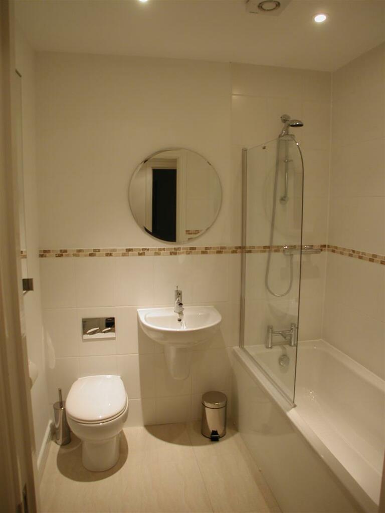 BATHROOM/W.C