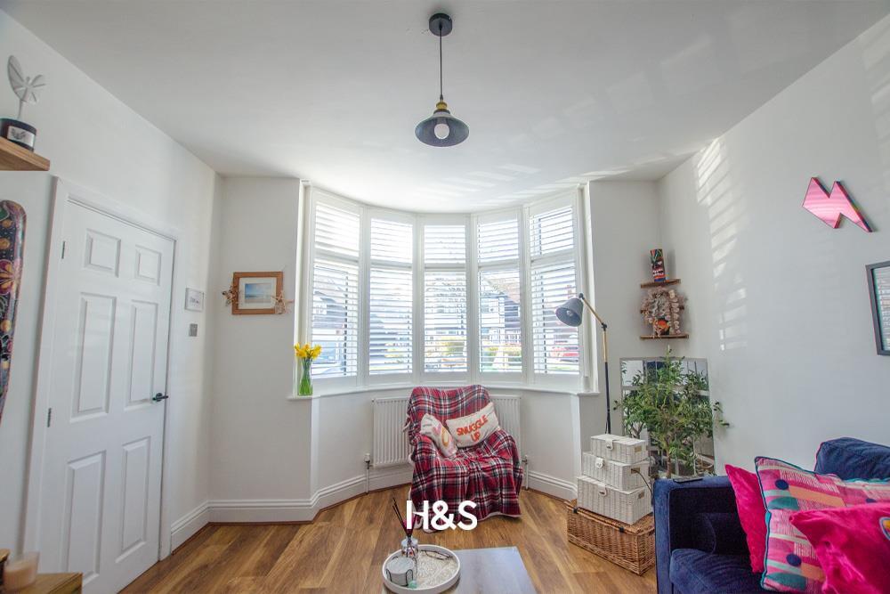 80 brandwood road - lounge..jpg