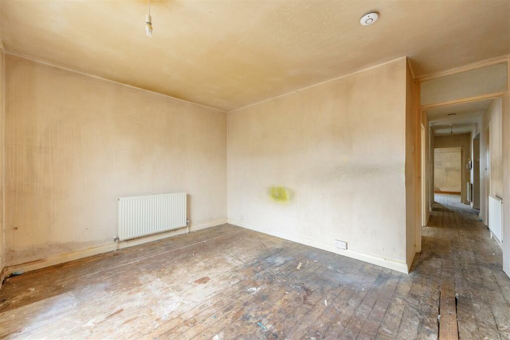 Flat2_MerthyrTerrace_SW138DL (15).jpg