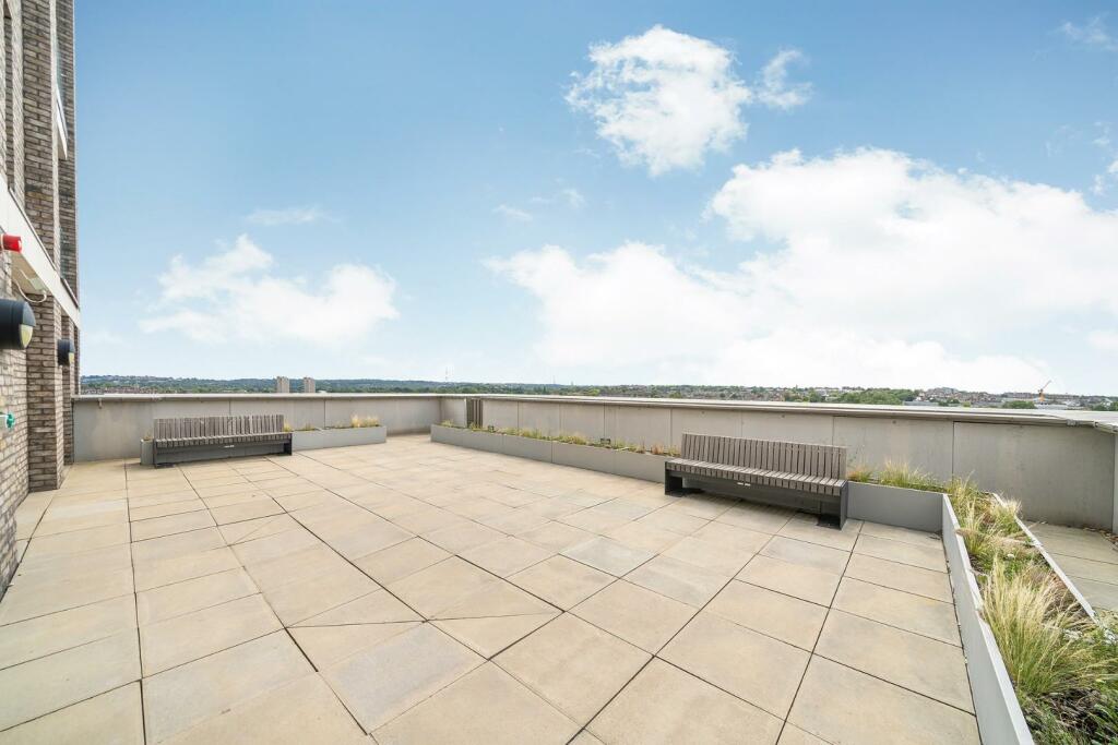 Communal terrace.JPG