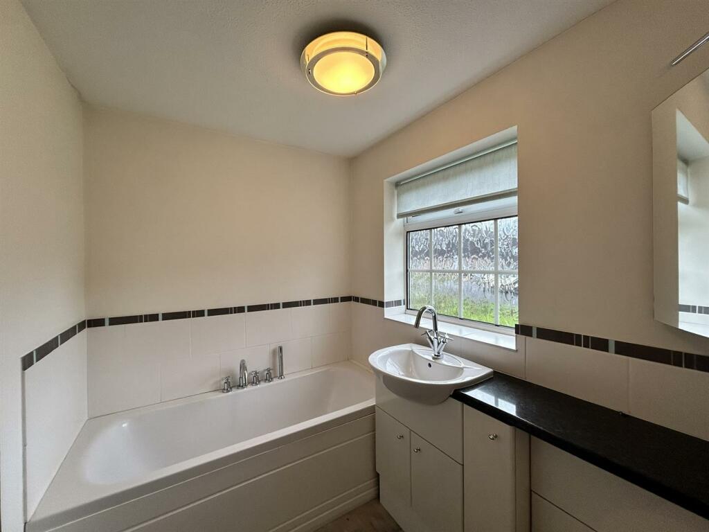 Ensuite.JPEG
