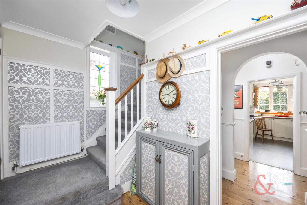 Surrenden Crescent 32-026.jpg