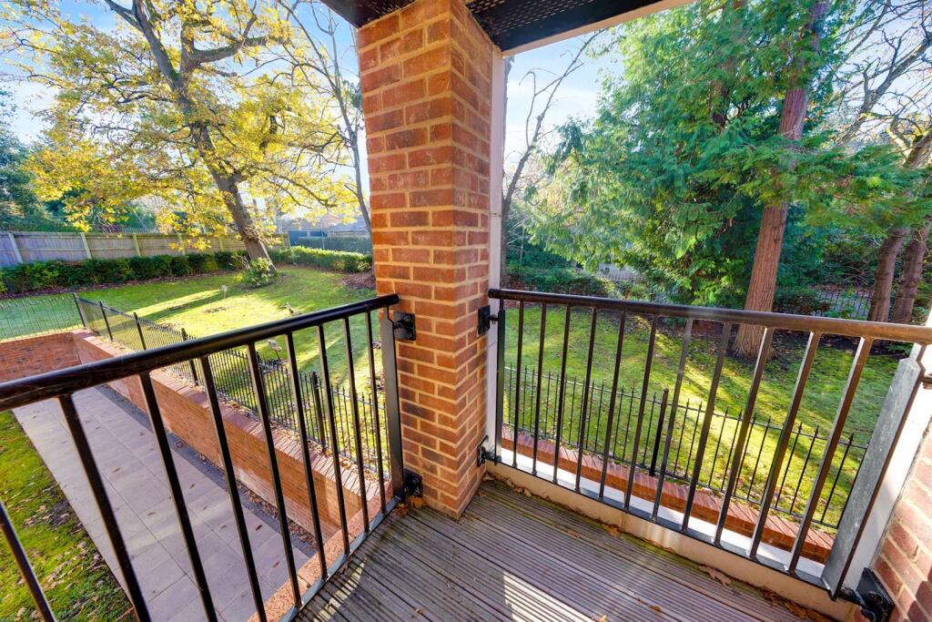 05-04b2PFMCS - 25 Birch Place-43-medium.jpg